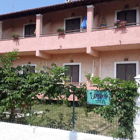 Lina Apartment *
