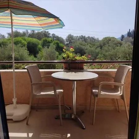 Appartement Lina Mesongí